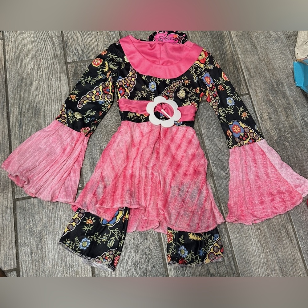 Miss Princess TM Girl's Costume New With Tags One Size Fits ages 3-6